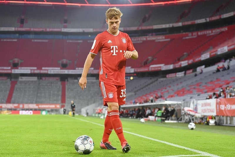 hình nền Joshua Kimmich cùng trái bóng