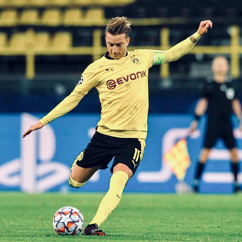 hình nền Marco Reus sút bóng