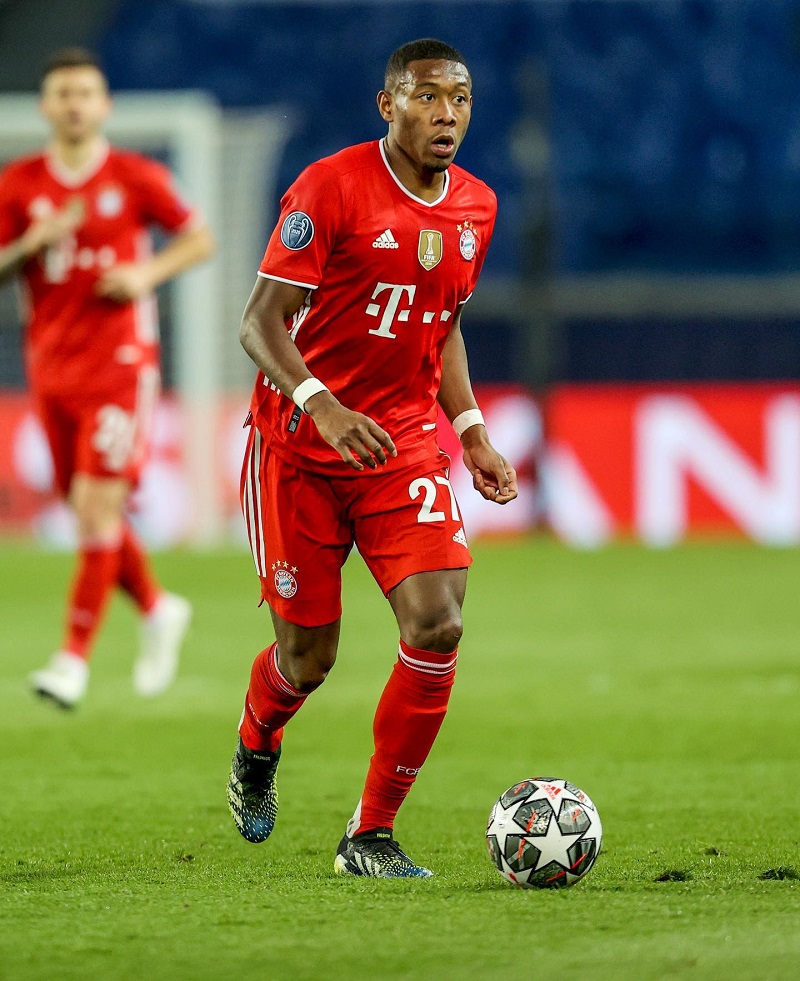 hình nền David Alaba rê bóng