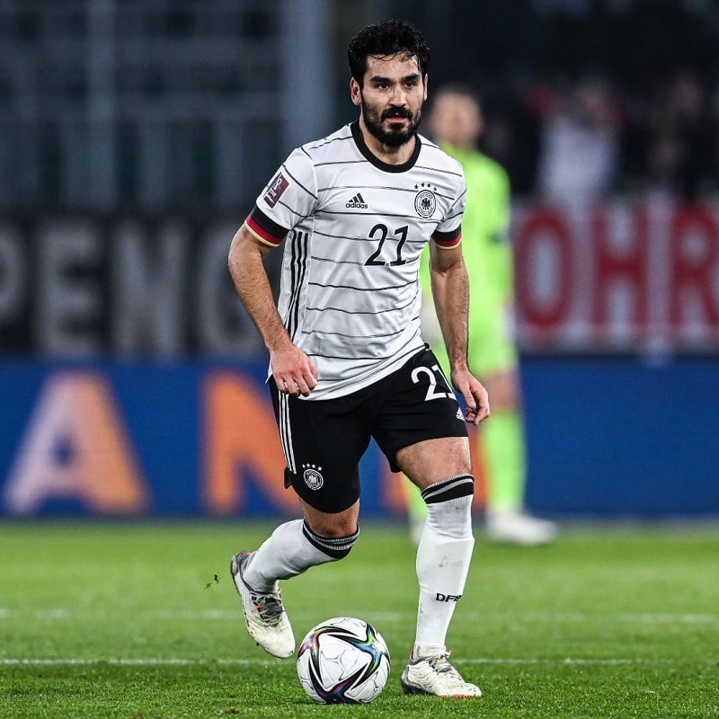 hình nền Ilkay Gündogan rê bóng