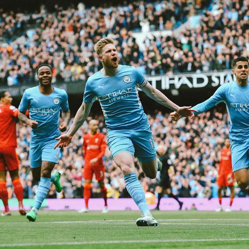 Hình nền Kevin De Bruyne ăn mừng cùng đồng đội