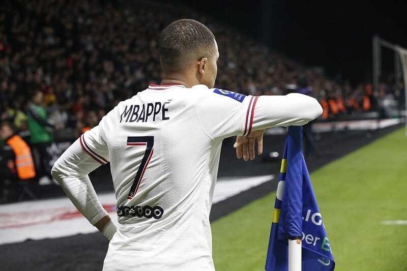 hình nền Kylian Mbappé 8