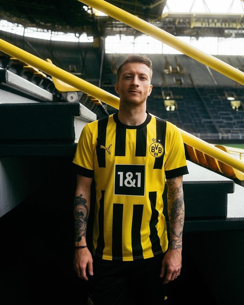 hình nền Marco Reus tạo dáng