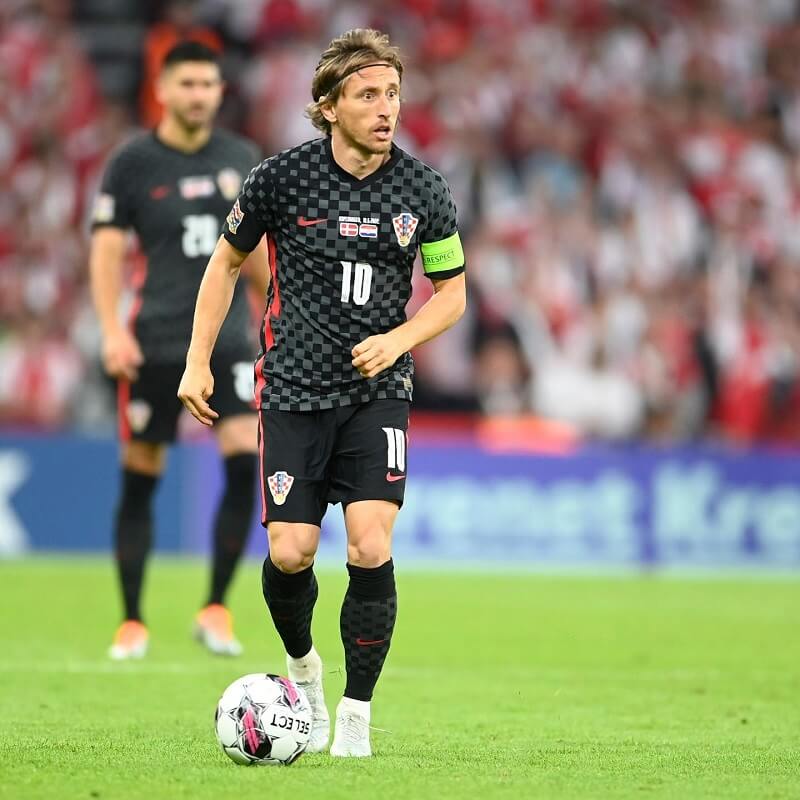 hình nền Luka Modrić rê bóng