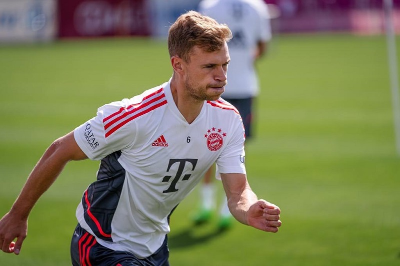 hình nền Joshua Kimmich luyện tập