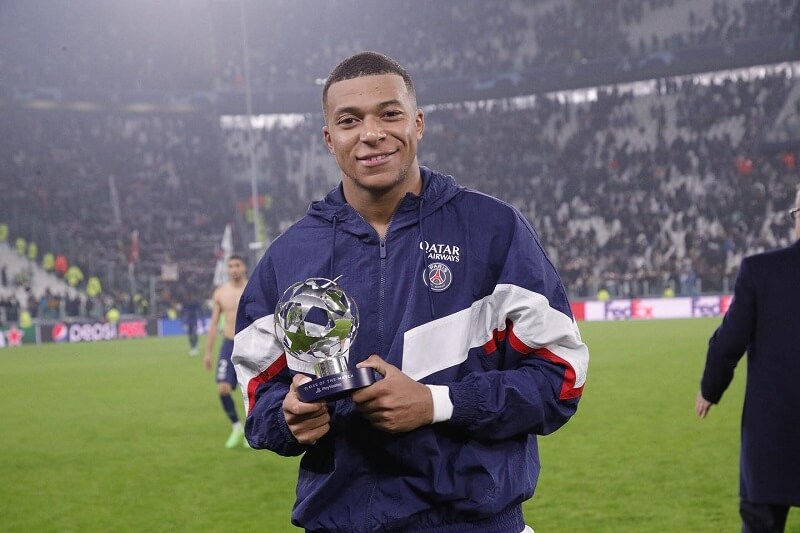 hình nền Kylian Mbappé nhận giải