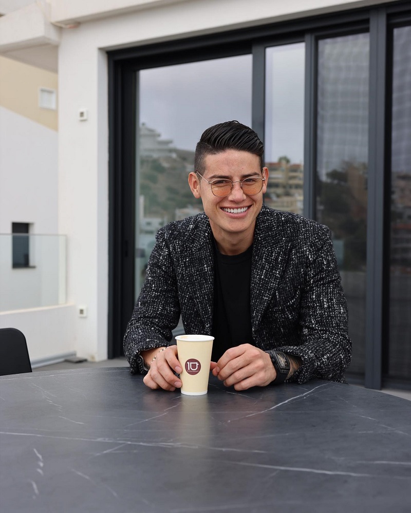 hình nền James Rodríguez đi cafe