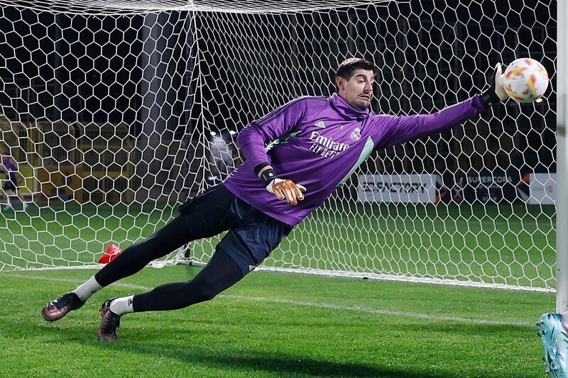 hình nền Thibaut Courtois tập luyện 