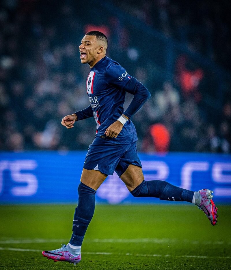 hình nền Kylian Mbappé 12
